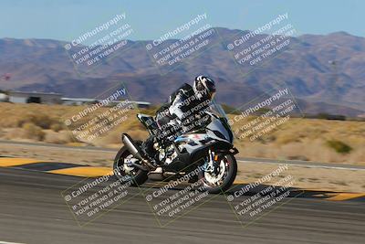 media/Dec-15-2023-Apex Assassins (Fri) [[91f19fb1c7]]/Trackday 2/Session 3 (Turns 16 and 17 Exit Speed)/